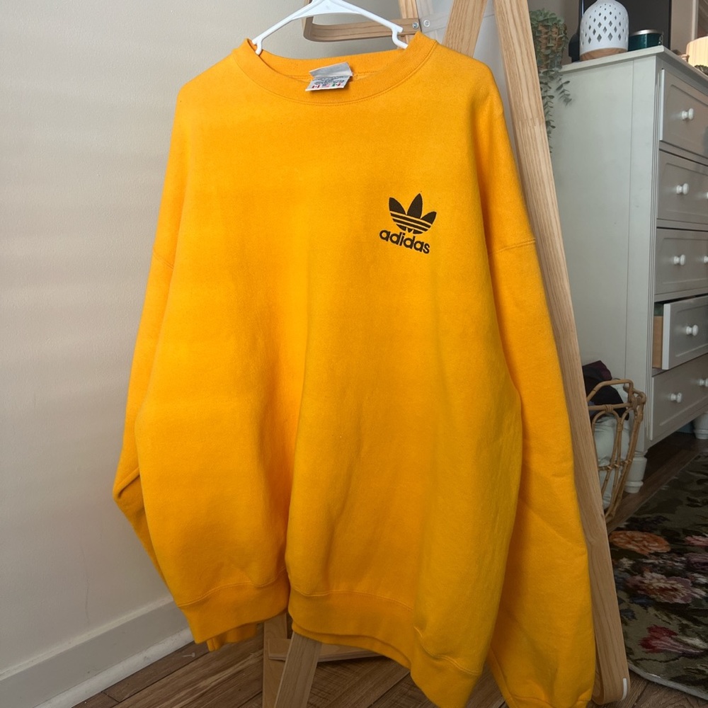 Men’s Vintage Embroidered Adidas Crewneck